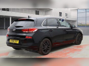 Used Hyundai i30 2018 for sale - 77497023: Photo