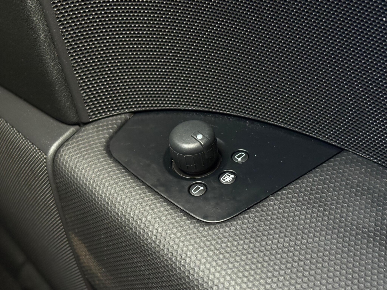 Used Audi TT 2008 for sale - 77793819: Photo 48