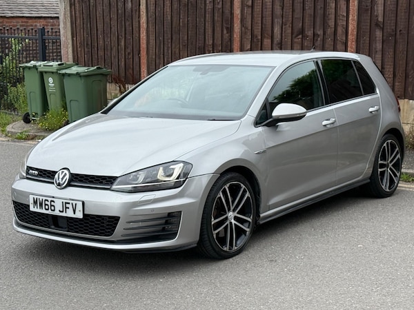 Used Volkswagen Golf 2016 for sale - 75269430: Photo 10
