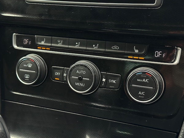 Used Volkswagen Golf 2016 for sale - 75269430: Photo 35
