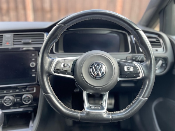 Used Volkswagen Golf 2017 for sale - 75588757: Photo 21