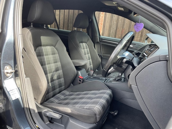 Used Volkswagen Golf 2017 for sale - 75588757: Photo 34