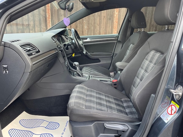 Used Volkswagen Golf 2017 for sale - 75588757: Photo 38
