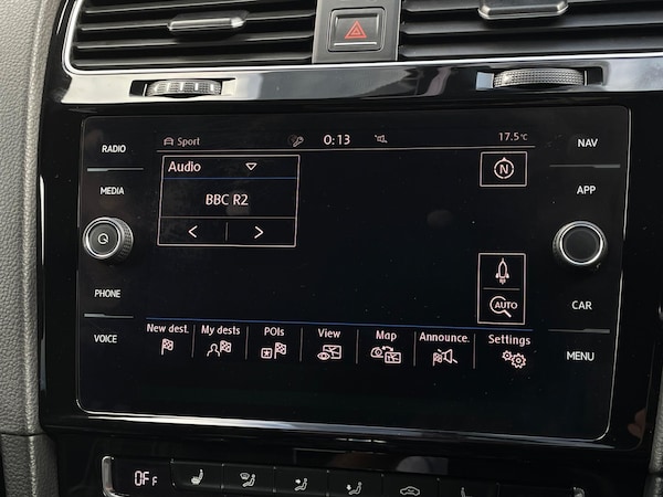 Used Volkswagen Golf 2017 for sale - 75588757: Photo 64