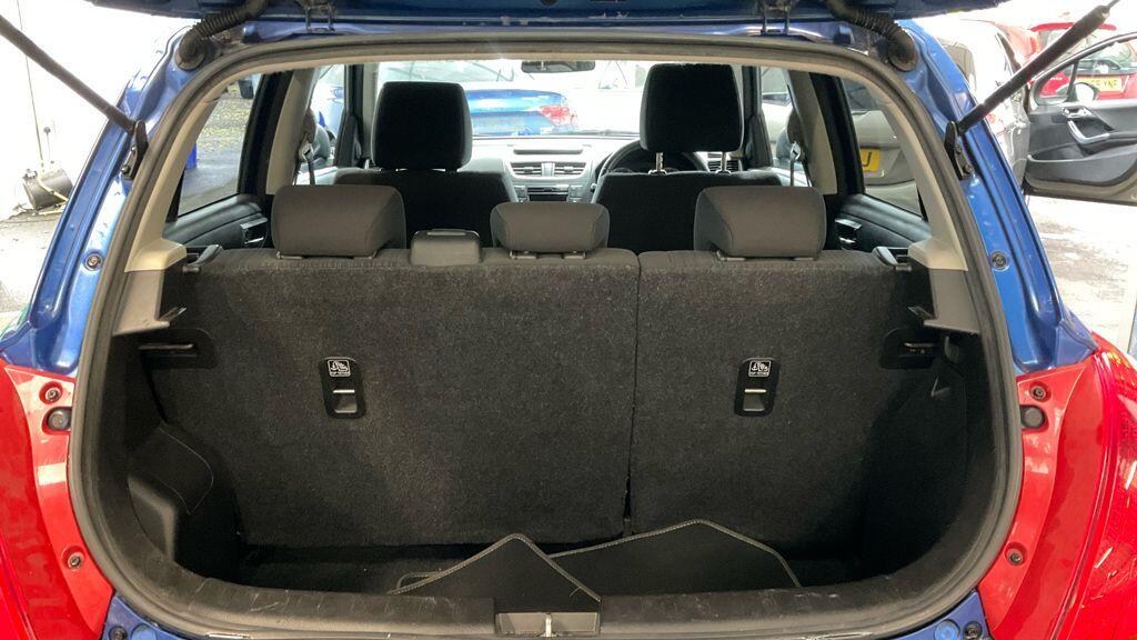 Used Suzuki Swift 2014 for sale - 76388339: Photo 10