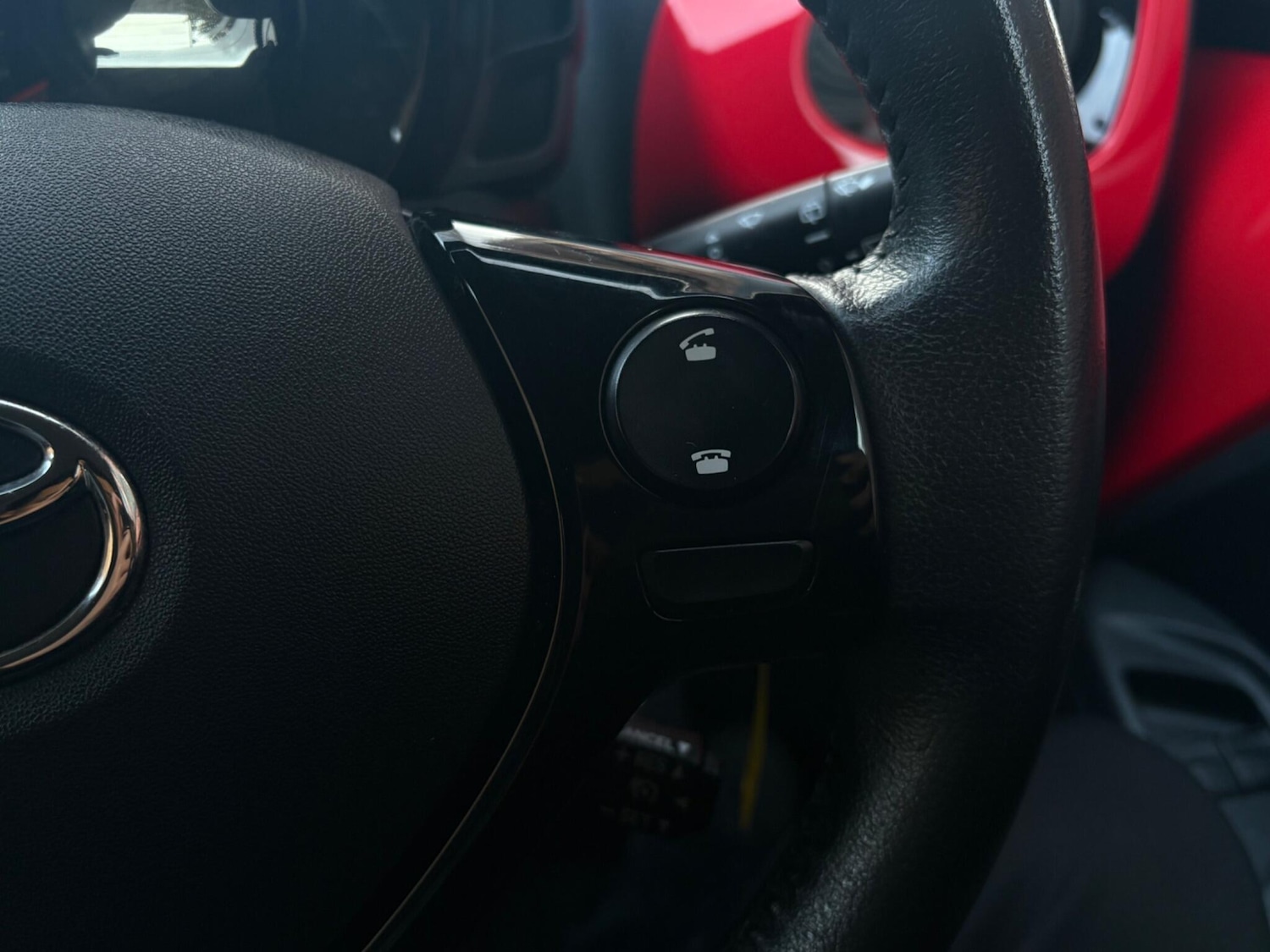 Used Toyota AYGO 2015 for sale - 76975693: Photo 37