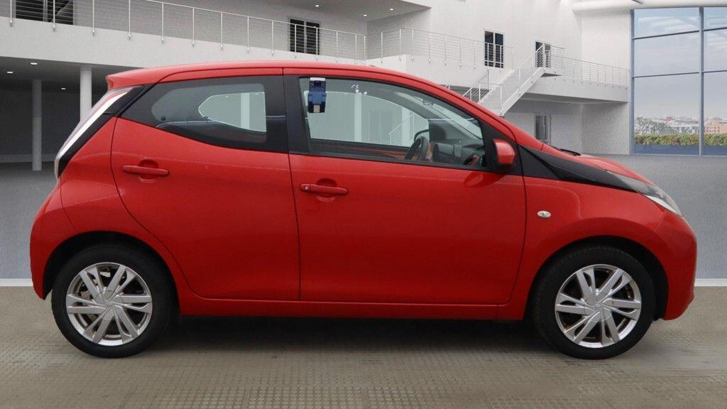 Used Toyota AYGO 2015 for sale - 76975693: Photo 6