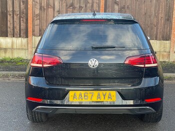 Used Volkswagen Golf 2017 for sale - 77305002: Photo