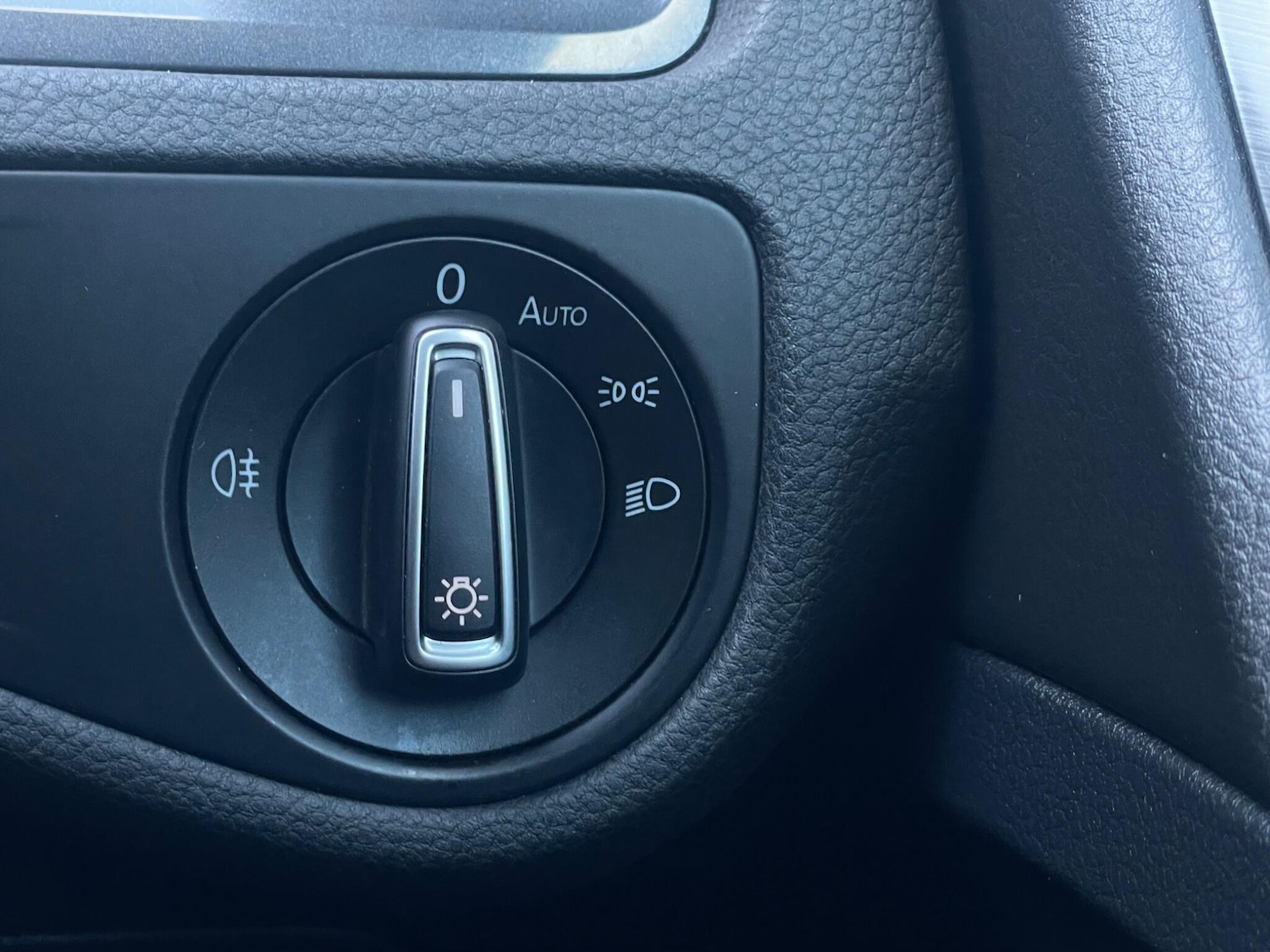 Used Volkswagen Golf for sale - 77305002: Photo 42