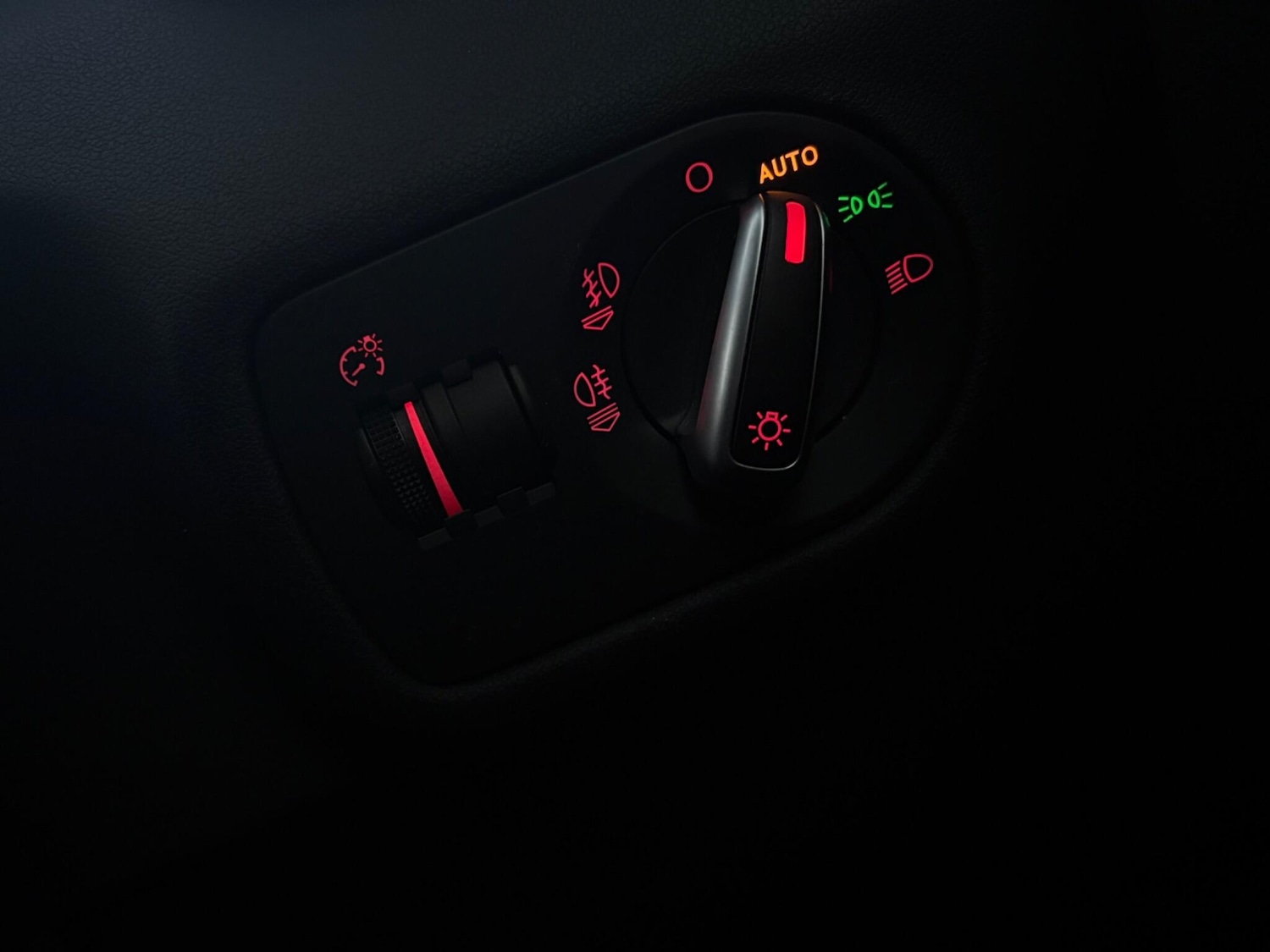 Used Audi A1 2015 for sale - 76865607: Photo 53