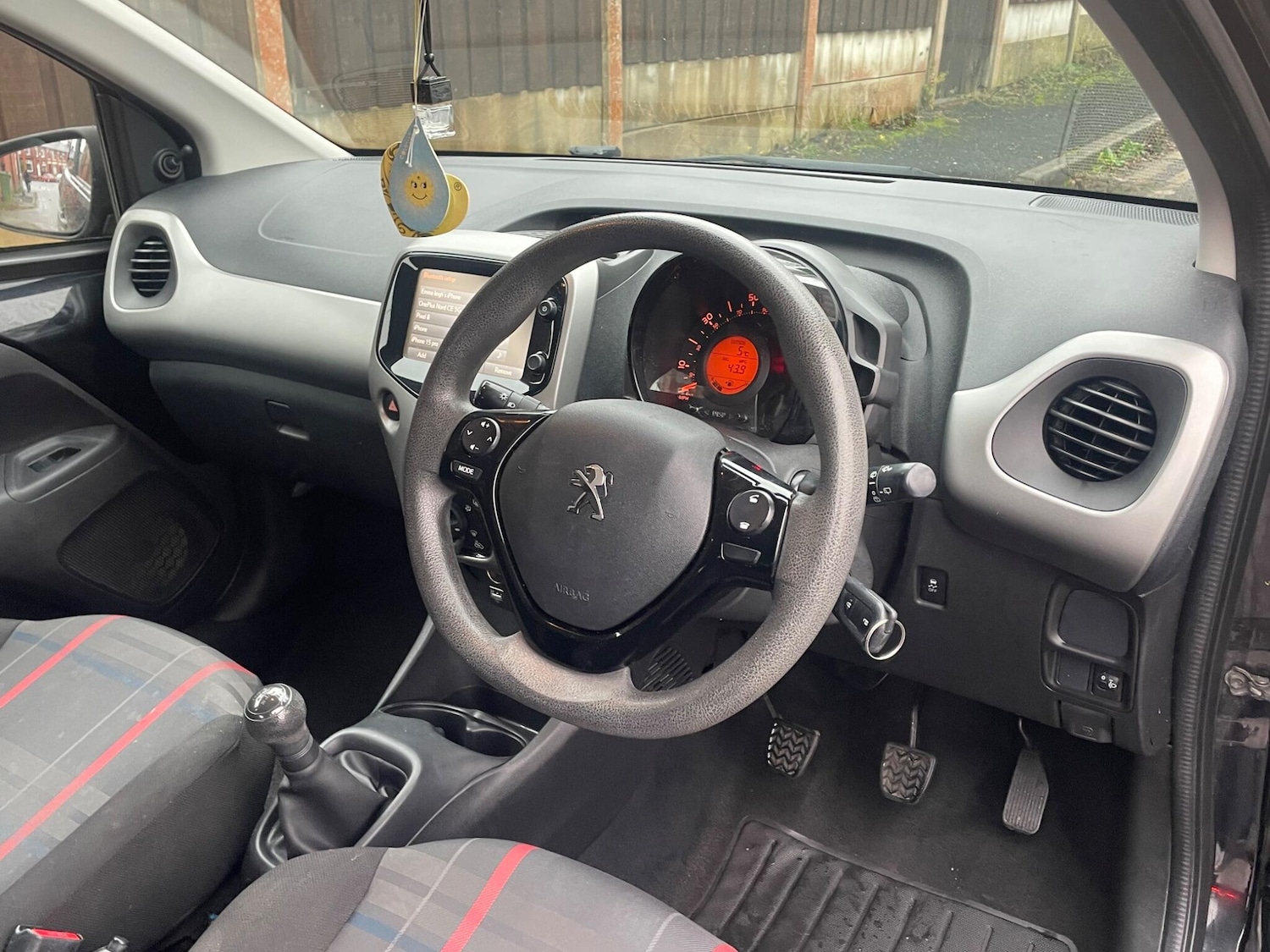 Used Peugeot 108 2015 for sale - 76646254: Photo 15