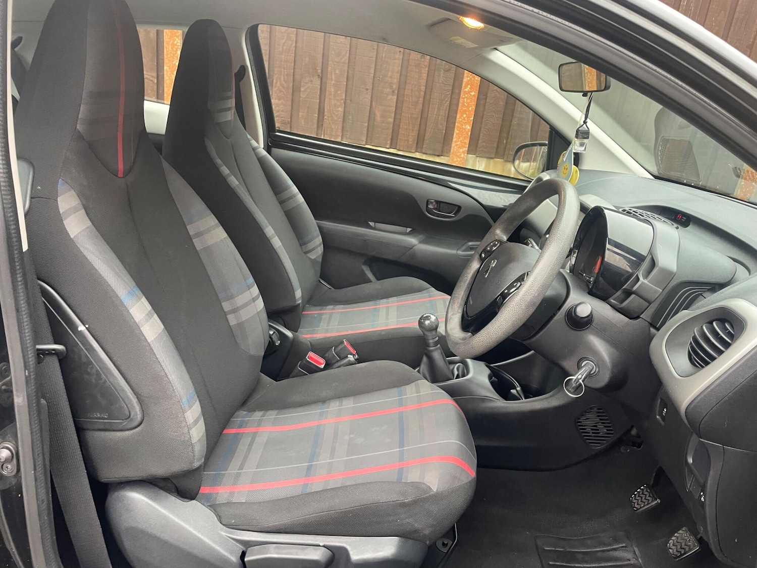 Used Peugeot 108 2015 for sale - 76646254: Photo 23