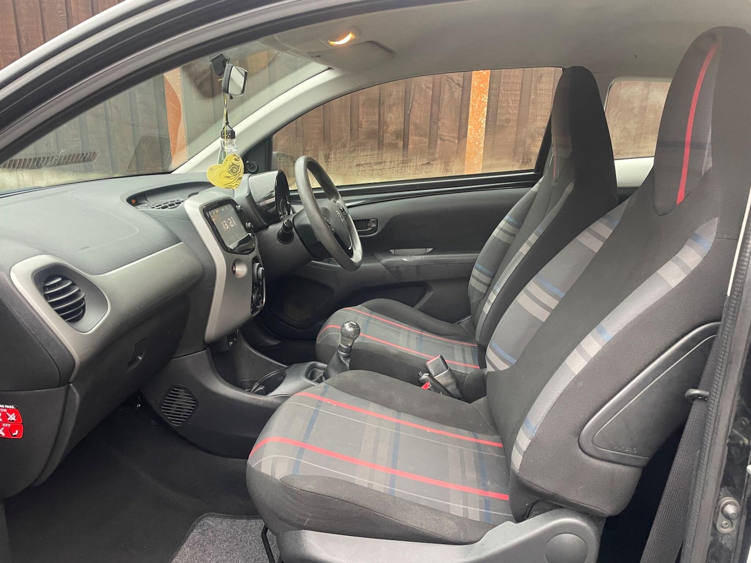 Used Peugeot 108 2015 for sale - 76646254: Photo 25