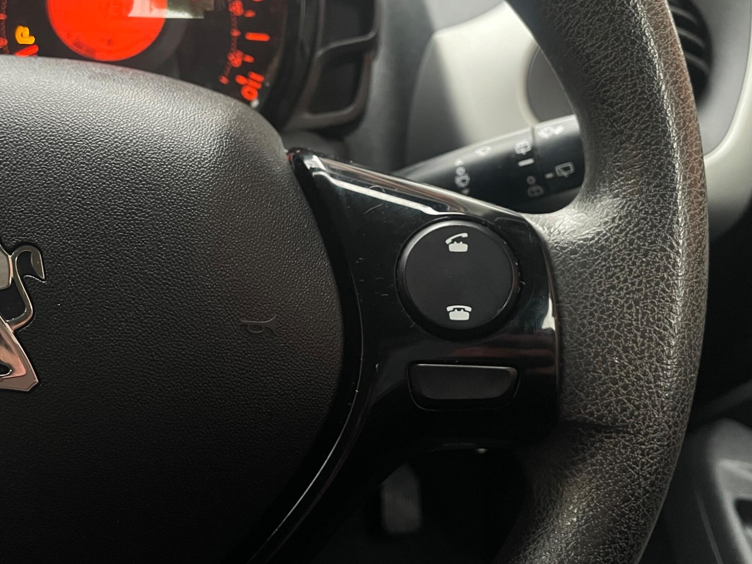 Used Peugeot 108 2015 for sale - 76646254: Photo 33