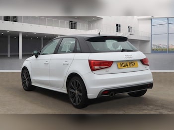 Used Audi A1 2014 for sale - 76270399: Photo