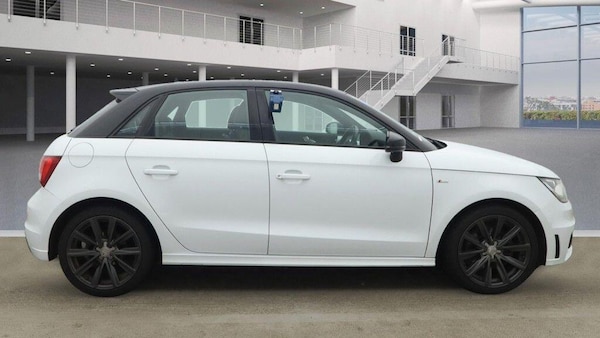 Used Audi A1 2014 for sale - 76270399: Photo 6