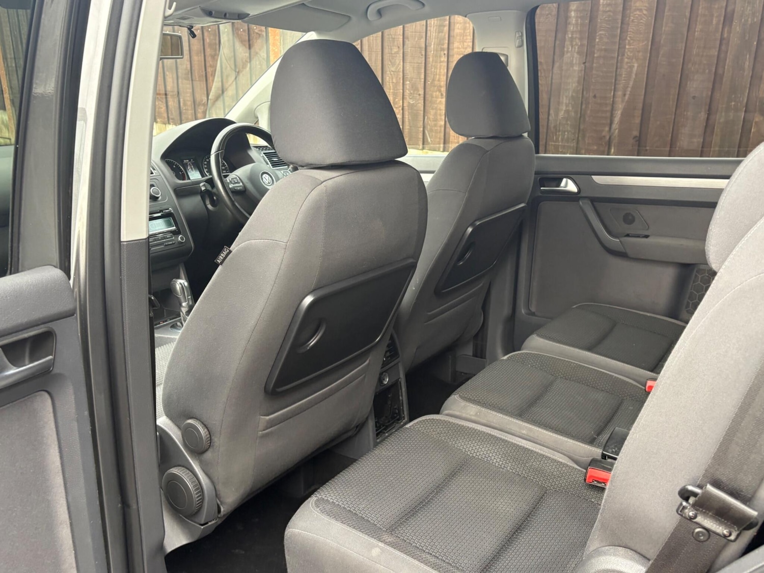 Used Volkswagen Touran 2012 for sale - 77016459: Photo 30