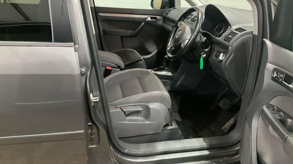 Used Volkswagen Touran 2012 for sale - 77016459: Photo 7