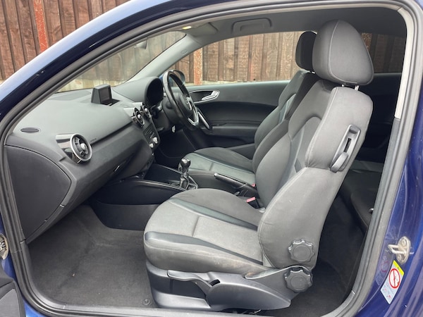 Used Audi A1 2011 for sale - 76122064: Photo 21