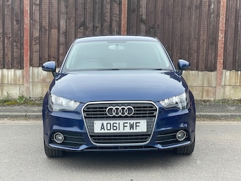 Used Audi A1 2011 for sale - 76122064: Photo 2