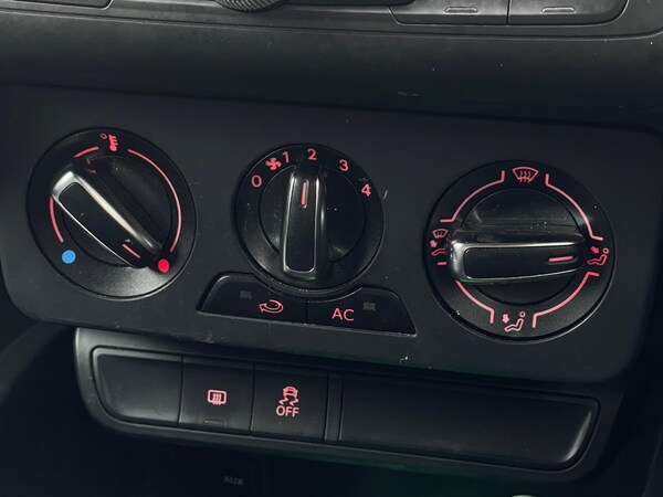 Used Audi A1 2011 for sale - 76122064: Photo 50