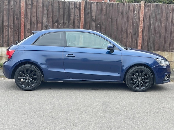Used Audi A1 2011 for sale - 76122064: Photo 6
