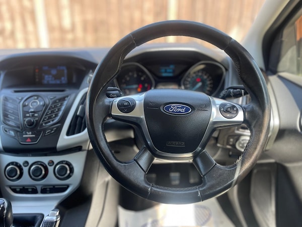 Used Ford Focus 2013 for sale - 74585235: Photo 21