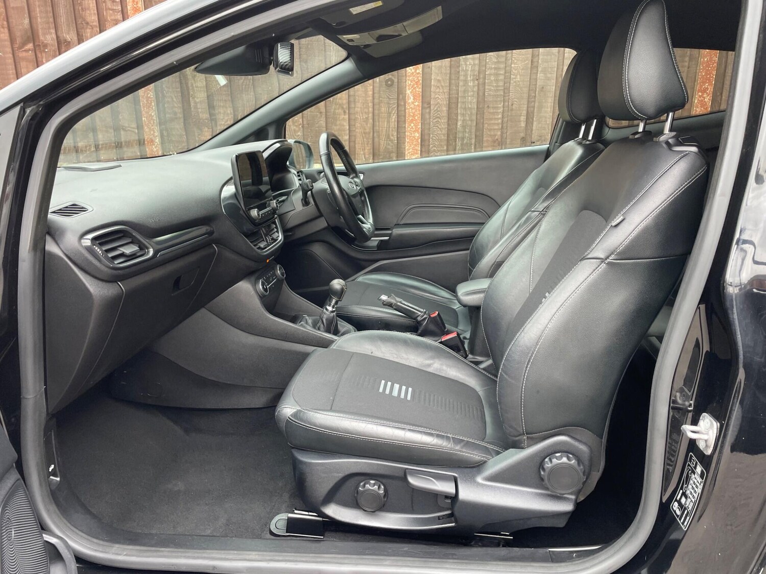 Used Ford Fiesta 2018 for sale - 75741164: Photo 33