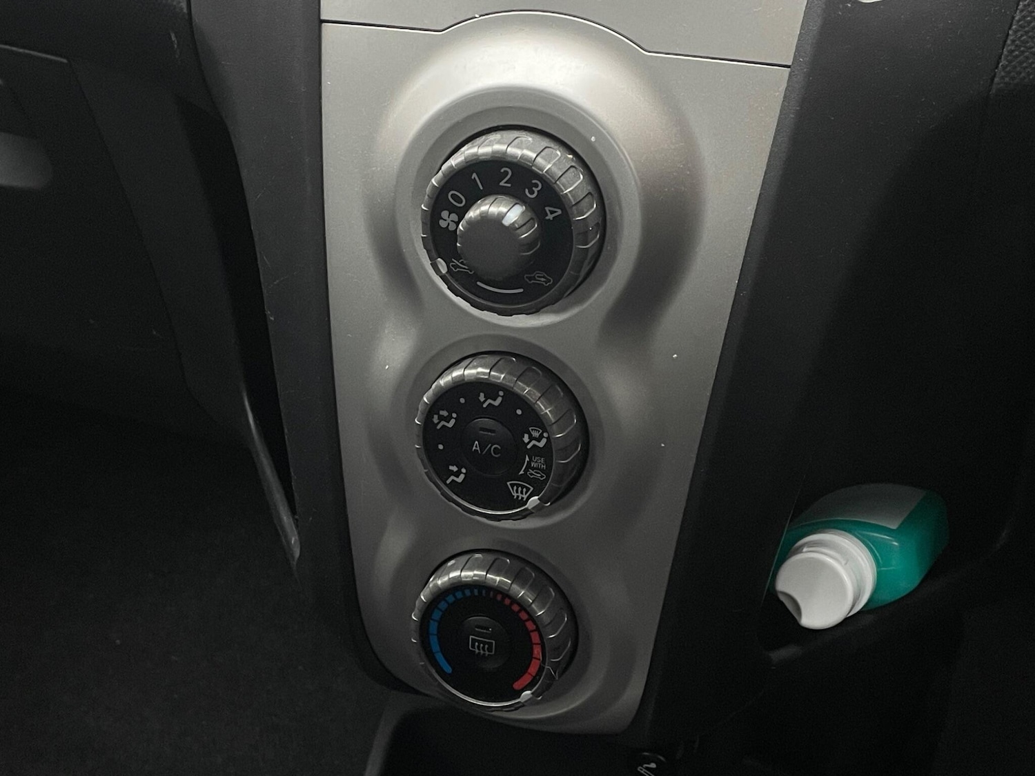 Used Toyota Yaris 2008 for sale - 76644624: Photo 33