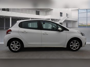 Used Peugeot 208 2016 for sale - 75520276: Photo