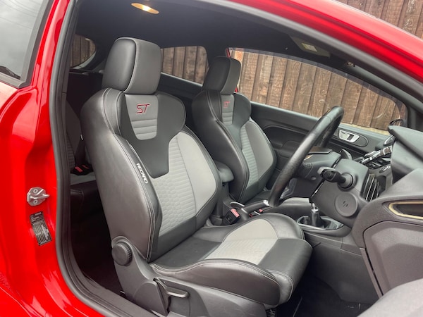 Used Ford Fiesta 2014 for sale - 76215621: Photo 16