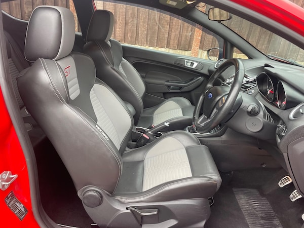 Used Ford Fiesta 2014 for sale - 76215621: Photo 17