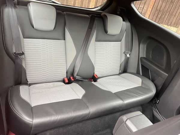 Used Ford Fiesta 2014 for sale - 76215621: Photo 19