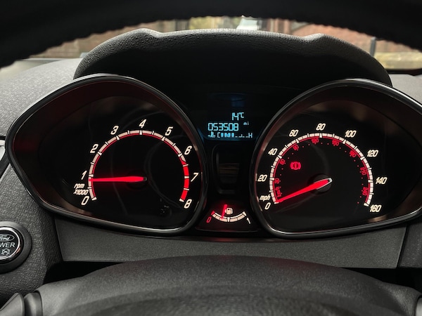 Used Ford Fiesta 2014 for sale - 76215621: Photo 34
