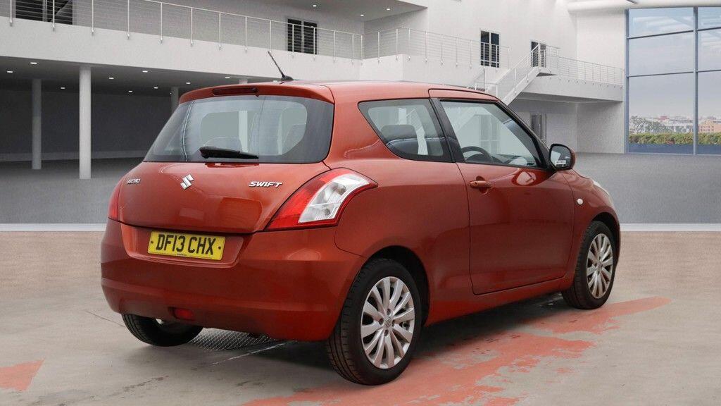 Used Suzuki Swift 2013 for sale - 77144492: Photo 2