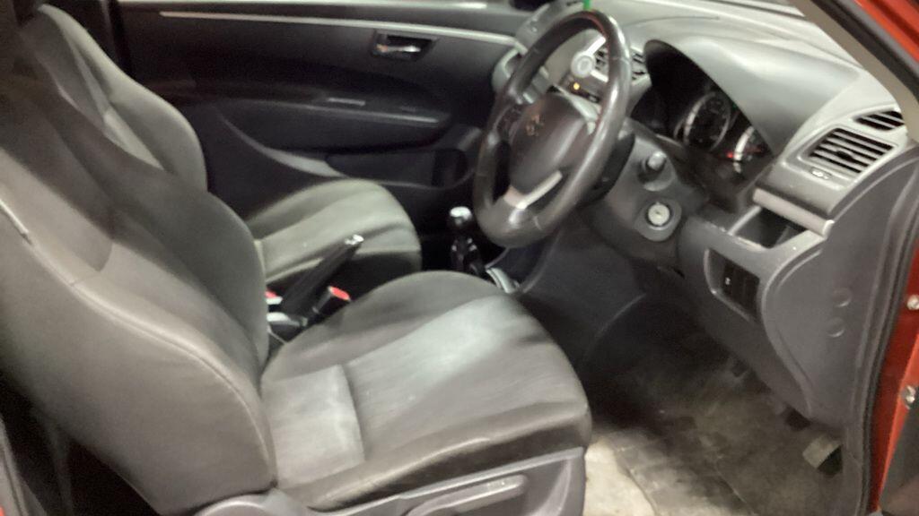 Used Suzuki Swift 2013 for sale - 77144492: Photo 5