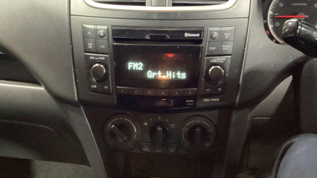 Used Suzuki Swift 2013 for sale - 77144492: Photo 8