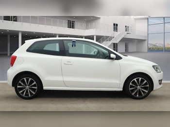 Used Volkswagen Polo 2013 for sale - 75539599: Photo