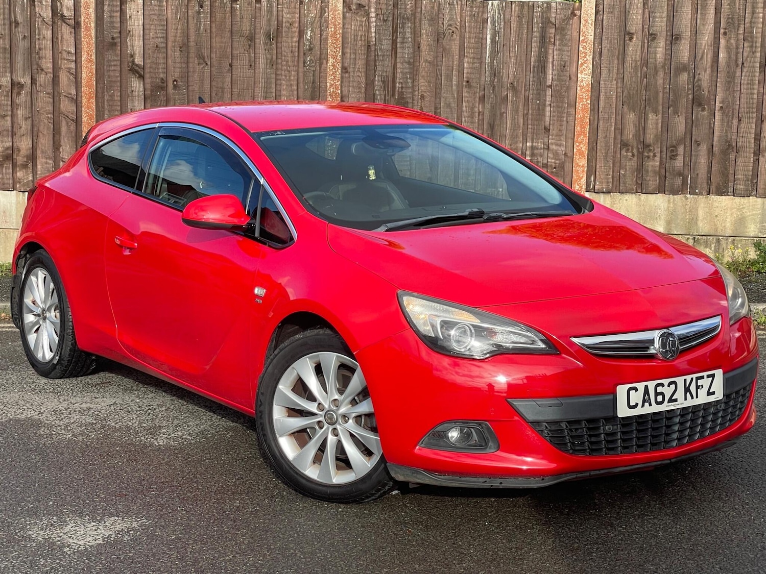 Used Vauxhall Astra GTC 2013 for sale - 76425763: Photo 1