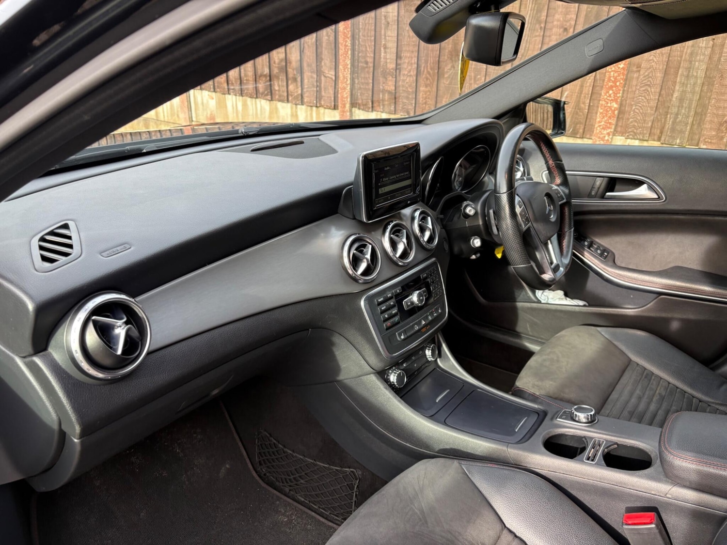 Used Mercedes-Benz GLA 2015 for sale - 77143724: Photo 33