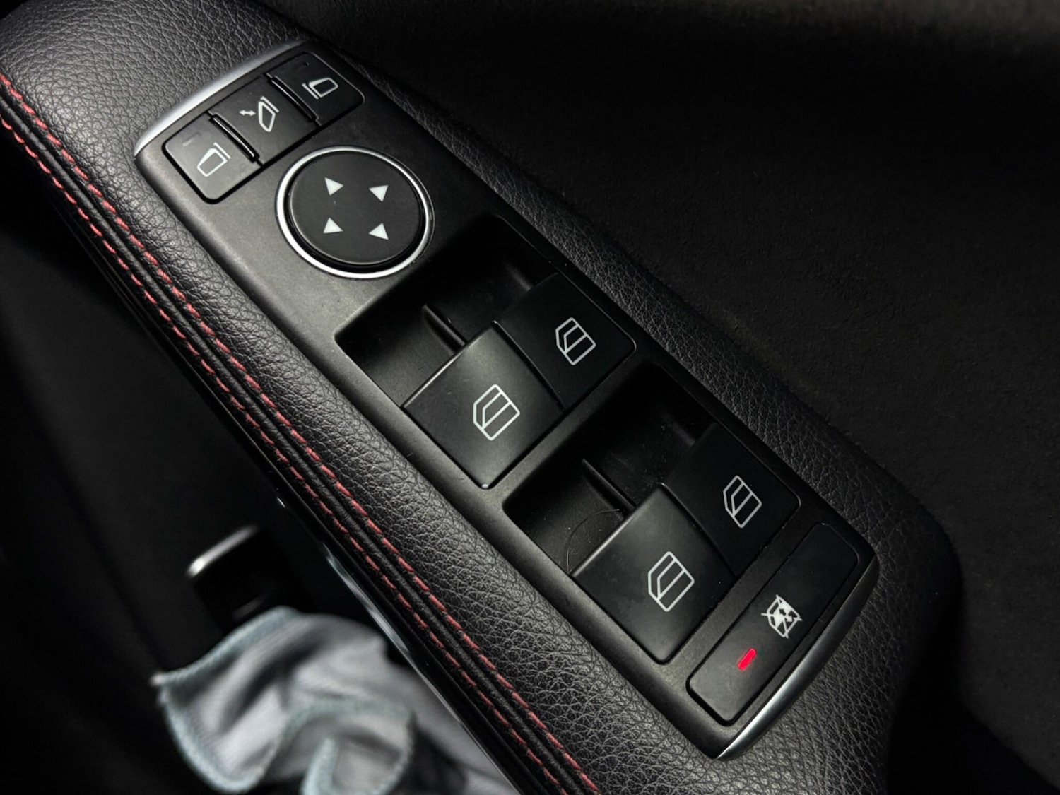 Used Mercedes-Benz GLA 2015 for sale - 77143724: Photo 65