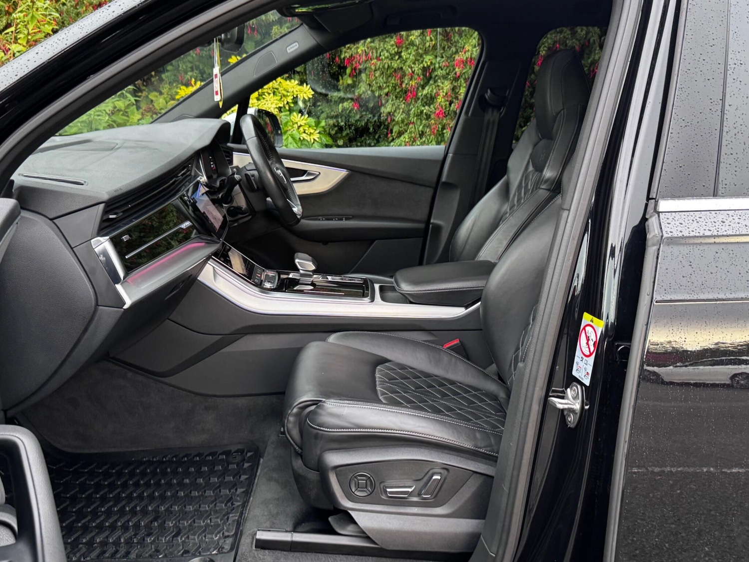 Used Audi Q7 2020 for sale - 76766611: Photo 34