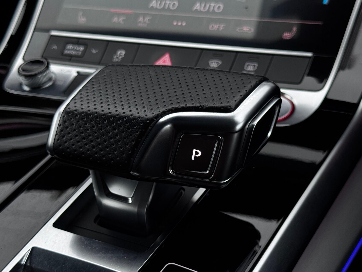 Used Audi Q7 2020 for sale - 76766611: Photo 73