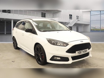 Used Ford Focus 2017 for sale - 77940218: Photo