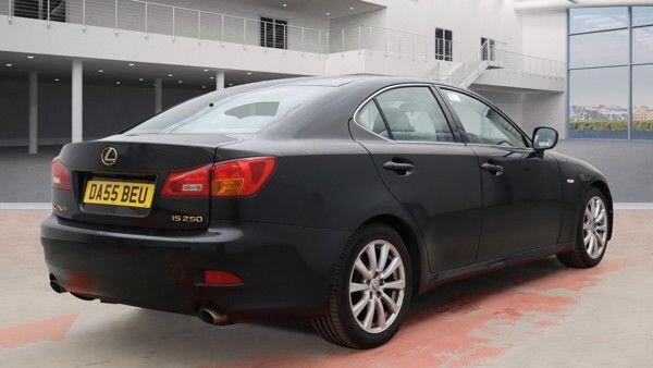 Used Lexus IS 2005 for sale - 77839043: Photo 4