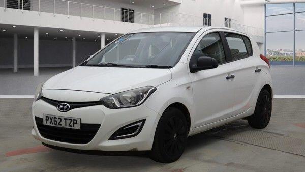 Used Hyundai i20 2012 for sale - 77737040: Photo 2