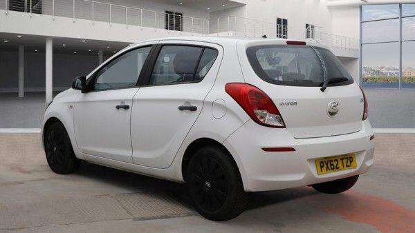 Used Hyundai i20 2012 for sale - 77737040: Photo 3
