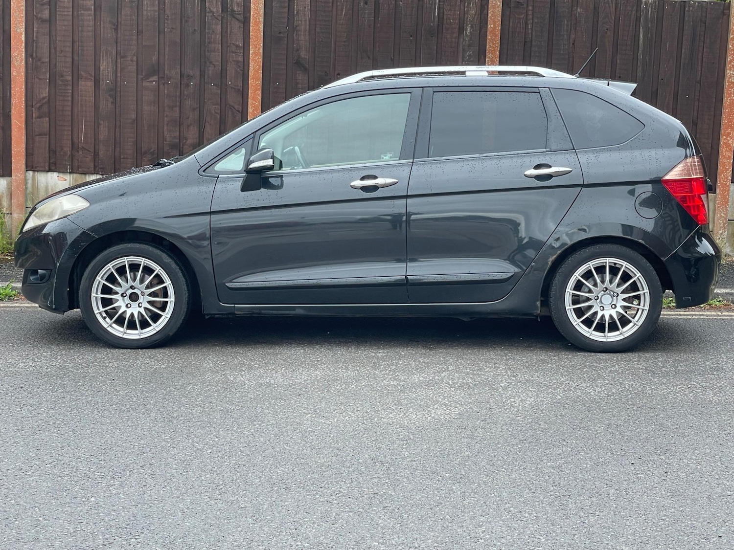 Used Honda FR-V 2007 for sale - 76993304: Photo 5