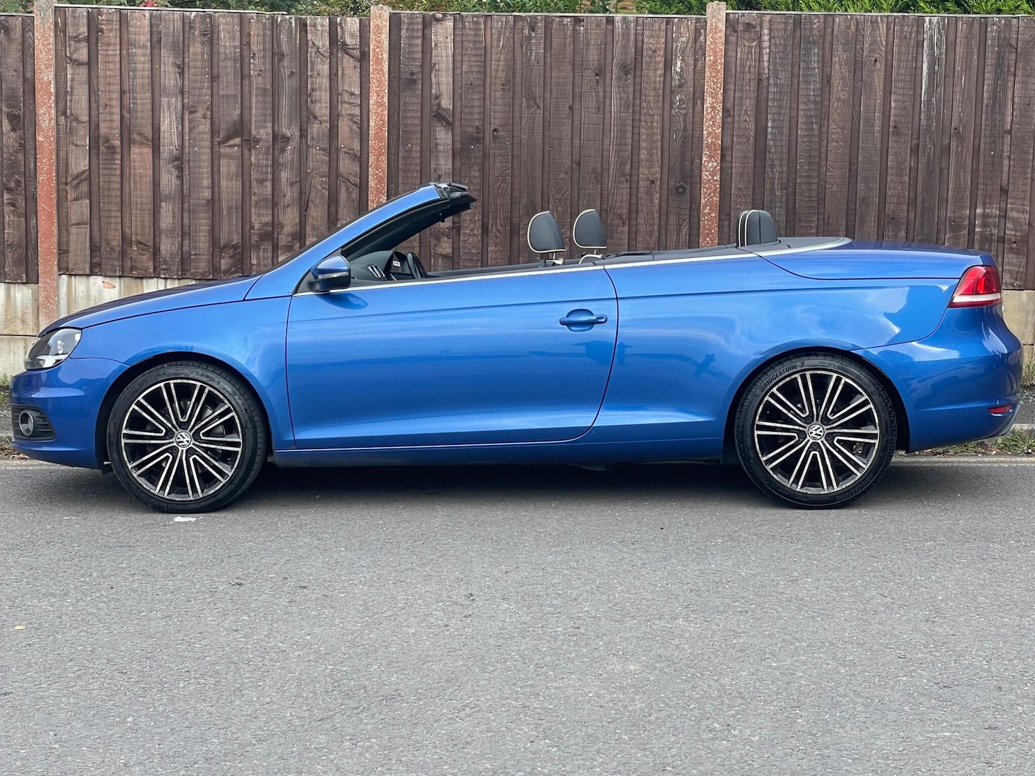 Used Volkswagen EOS 2011 for sale - 76215406: Photo 15