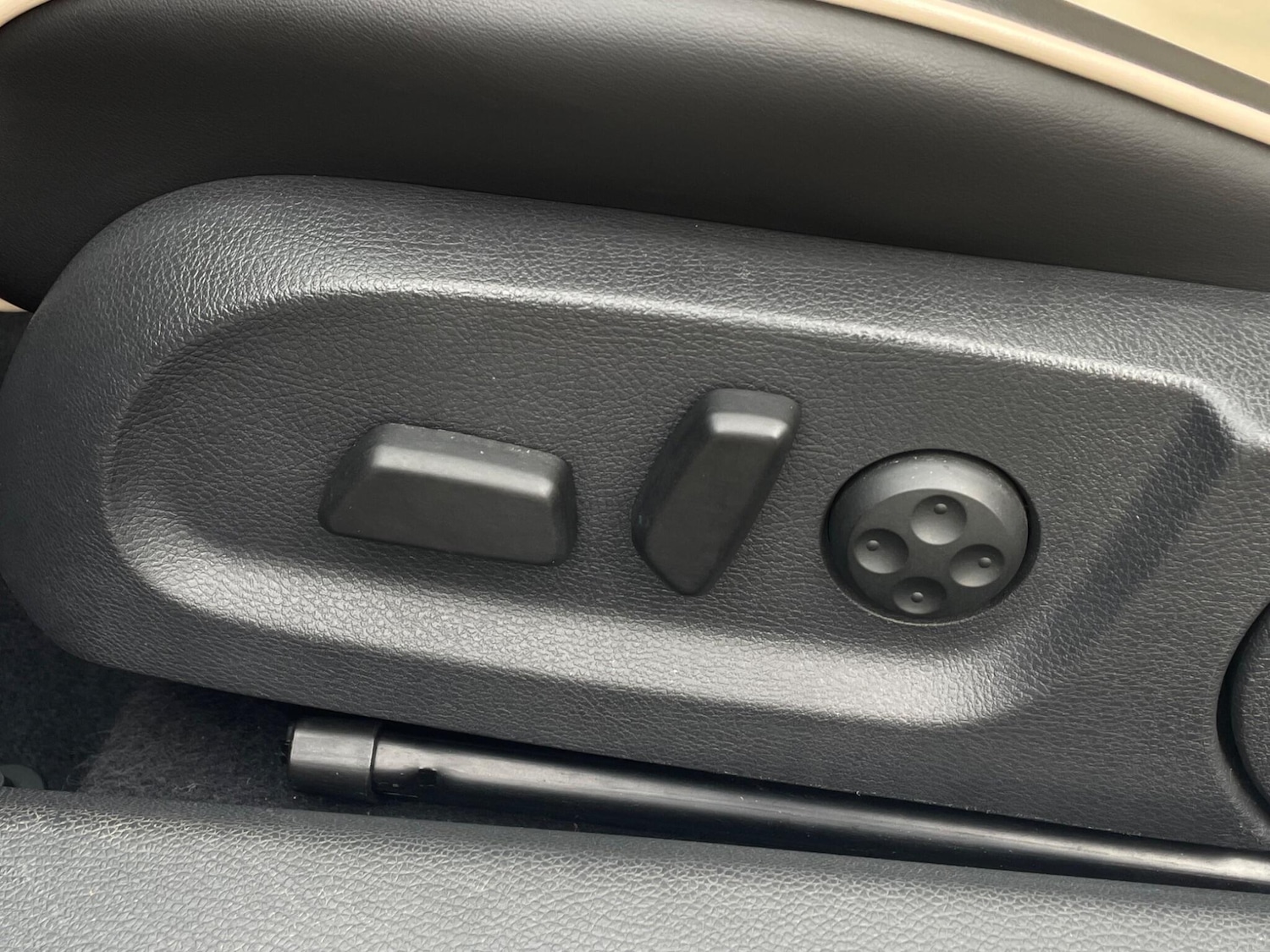 Used Volkswagen EOS 2011 for sale - 76215406: Photo 42